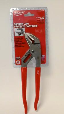 Pliers Milwaukee model 48-22-6550 Brand New