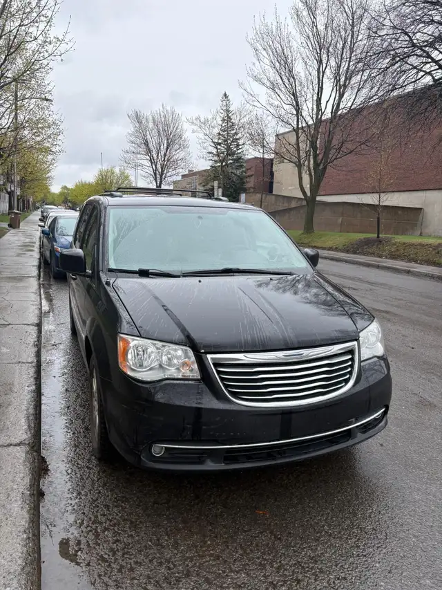 Chrysler - Photo 2