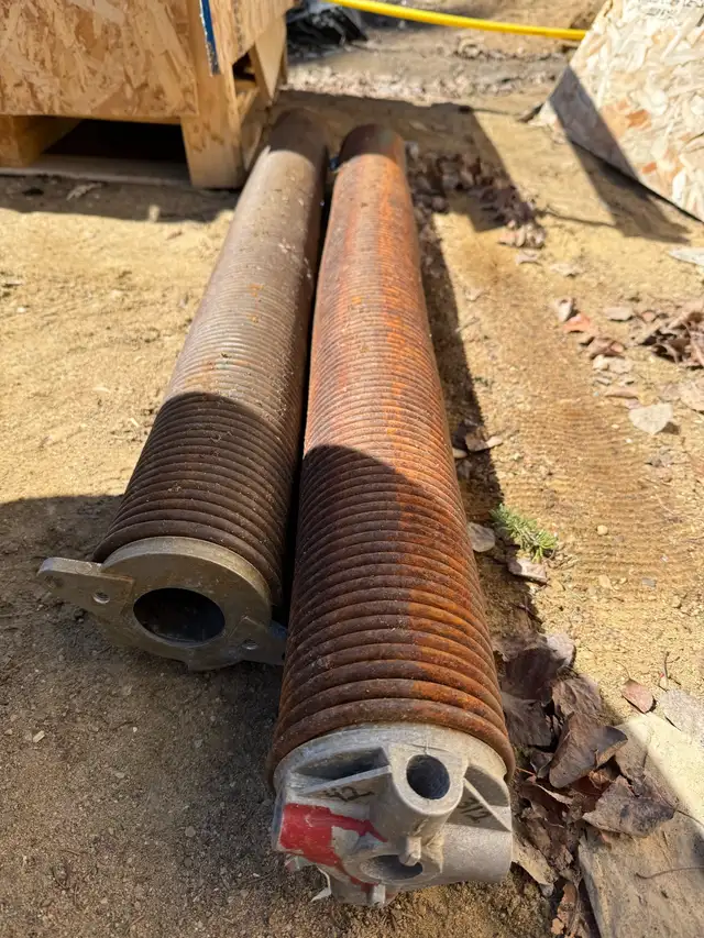 Overhead door springs - Photo 2