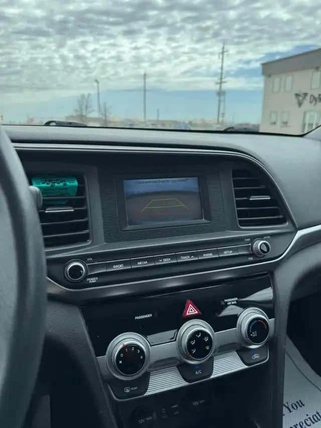 2020 Hyundai Elantra Essential - Photo 12