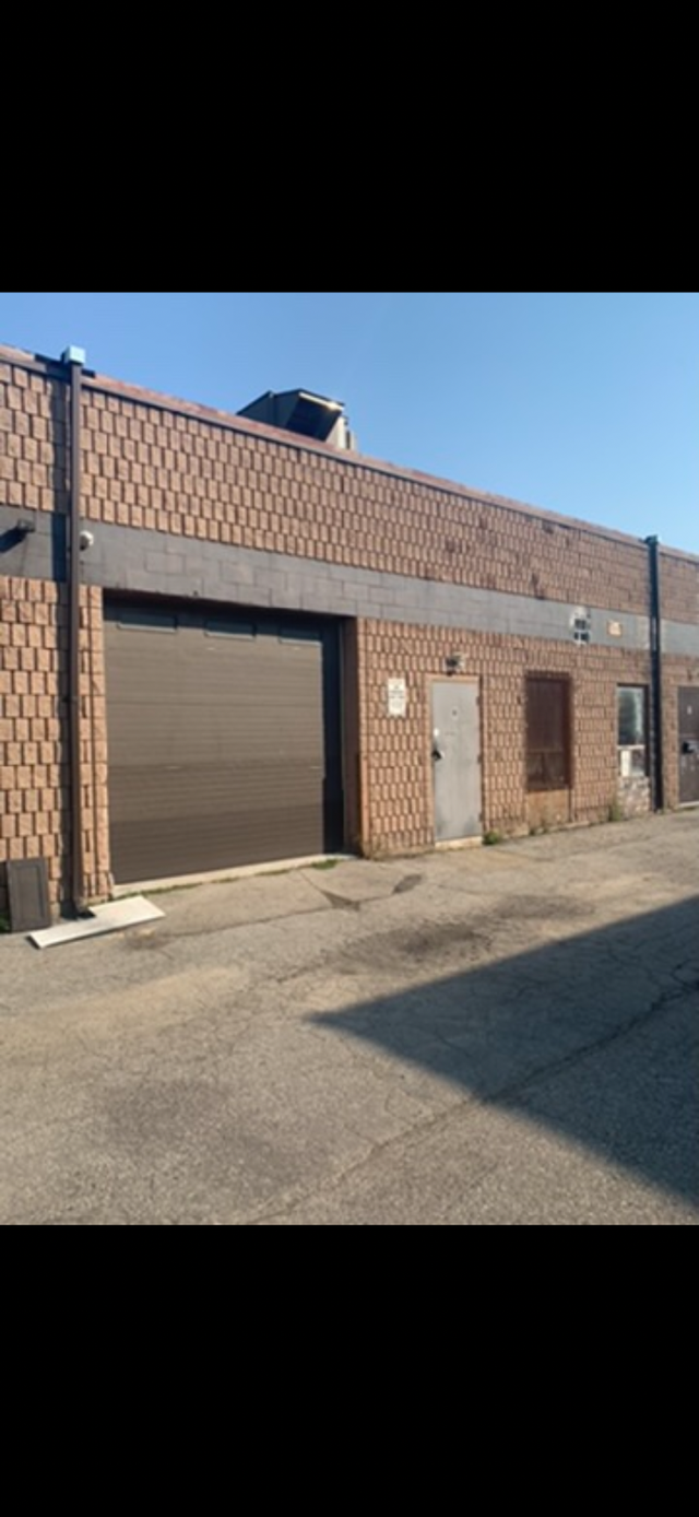 PRIVATE COMMERCIAL / INDUSTRIAL UNITSWARDEN & LAWRENCE – SCARBOR - Photo 8