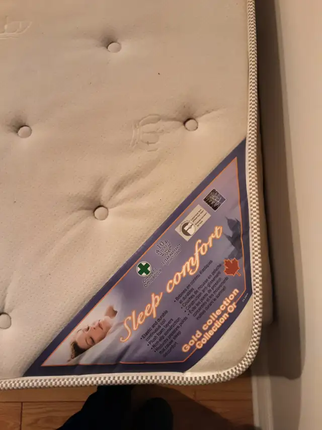 Lit double avec matelas a donner - Photo 3