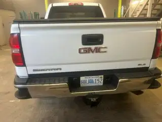 2019 GMC 4x4 - Photo 5