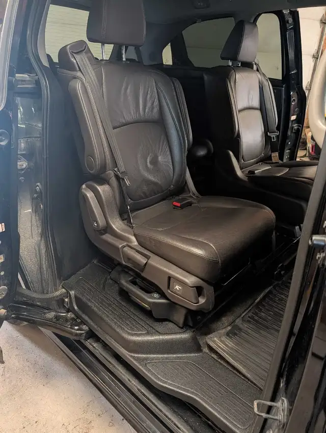 2019 Honda Odyssey Touring - Photo 6