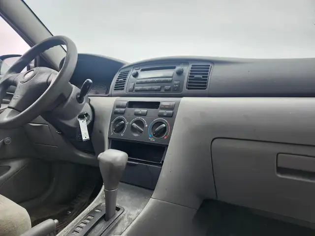 2006 Toyota Corolla AUTOMATIQUE PETIT BUGET - Photo 4