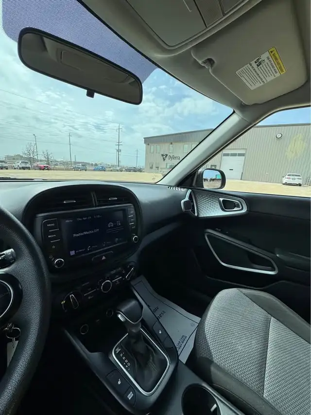 2022 Kia Soul LX - Photo 6