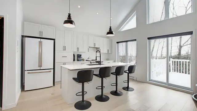Rawdon superbe maison 2023, aire ouverte,cathedral 5 chambres - Photo 5