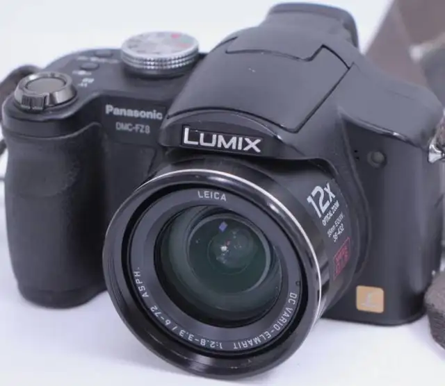 Panasonic LUMIX DMC-FZ8 digital camera