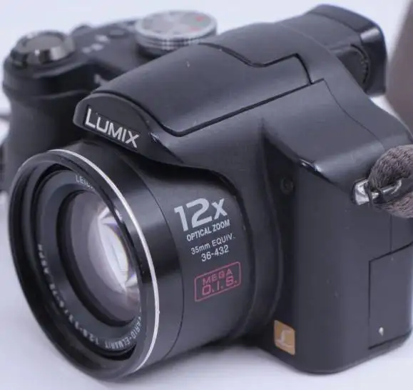 Panasonic LUMIX DMC-FZ8 digital camera - Photo 2