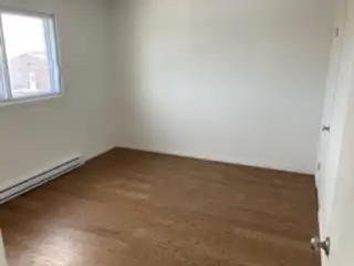 Beau logement 4 1/2 à loué face au Galerie St-Hyacinthe - Photo 3