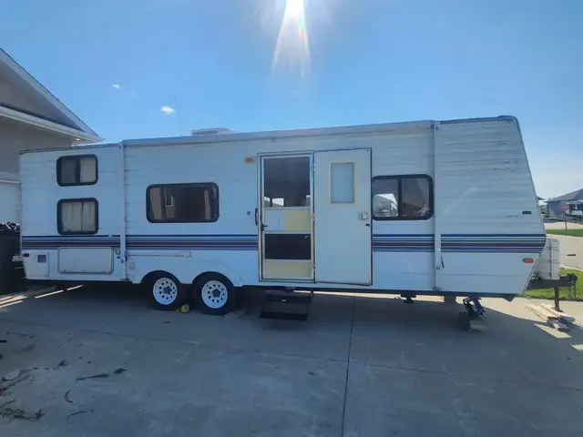 2002 Salem 27' BH Travel Trailer