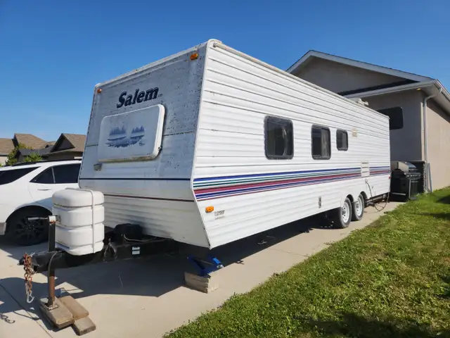 2002 Salem 27' BH Travel Trailer - Photo 2