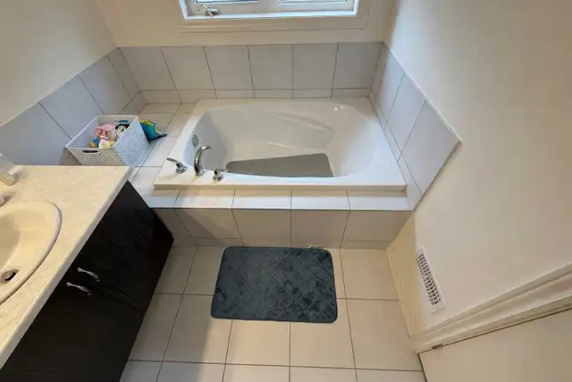 Townhouse  for lease - Photo 7