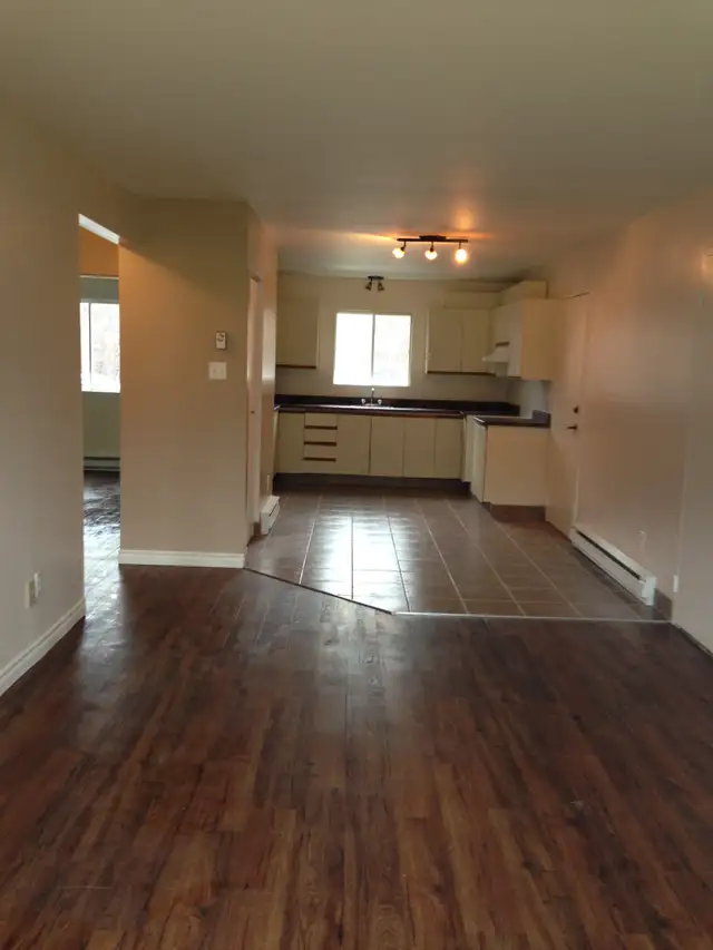 Grand 4 ½ Chateauguay - rue Rousseau - Photo 2