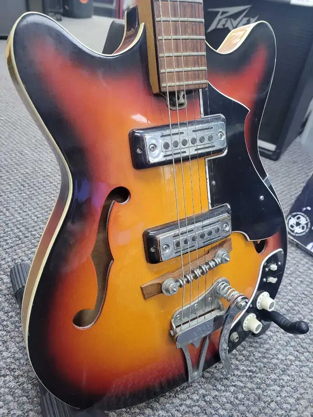 Saturn Hollow Body Sunburst Electric Guitar - Photo 3