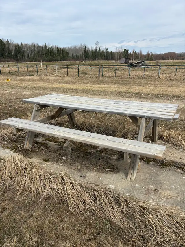 picnic table