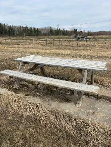 picnic table