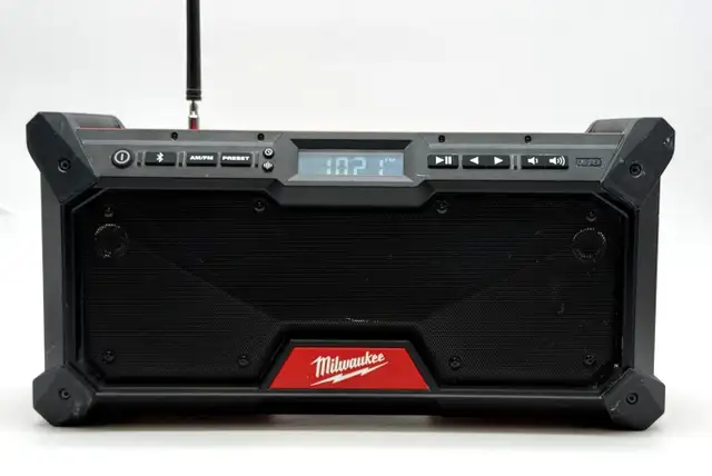 Milwaukee 2952-20 M18 18-Volt Cordless Jobsite Radio $219