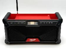 Milwaukee 2952-20 M18 18-Volt Cordless Jobsite Radio $219 - Photo 9