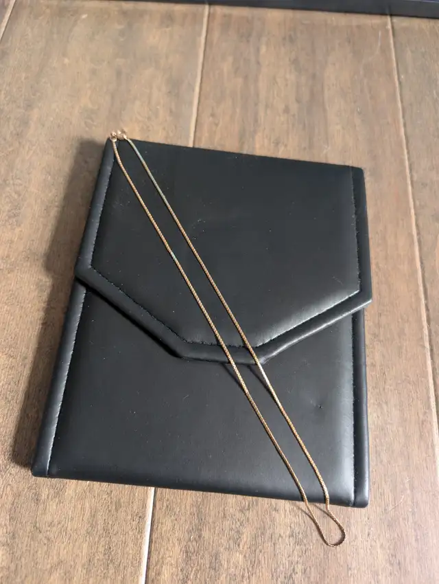 Brand New 10K Yellow Gold 18" Necklace For Sale