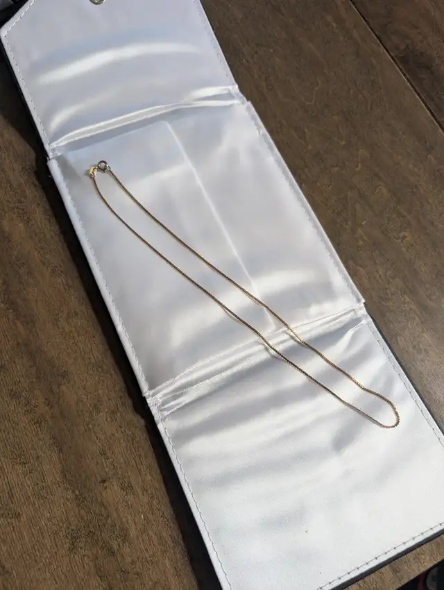 Brand New 10K Yellow Gold 18" Necklace For Sale - Photo 3
