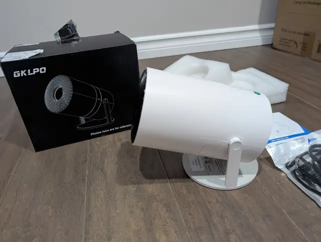 Brand New Smart Wifi 4K Projector For Sale - Photo 4