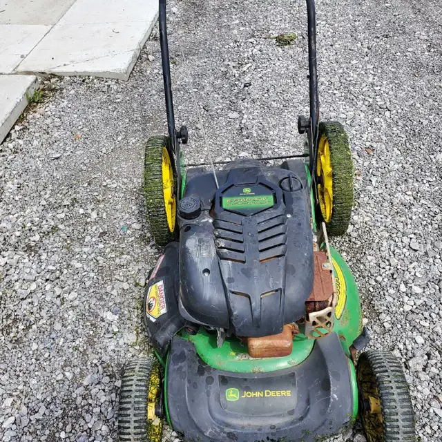 John Deere Push Mower 6.75 HP  OHV - Photo 2