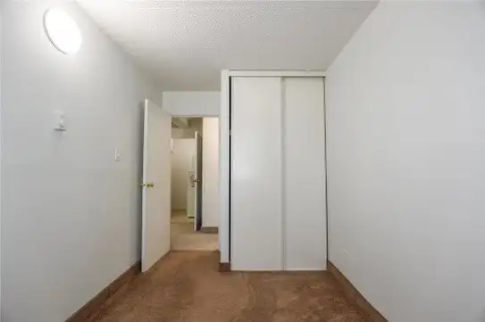 Available NOW for rent.Apartment at 15 Kennedy St. on the main - Photo 7