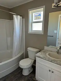 3 Bedroom 2 Bath - Photo 5