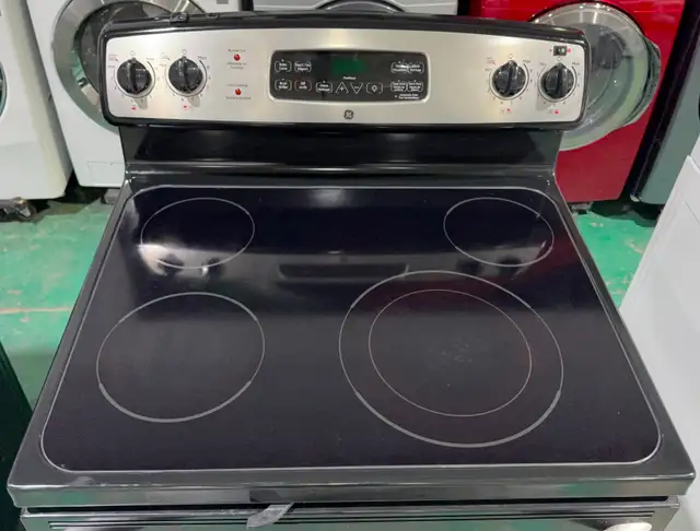 GE Glass Top Stove JCBP66S0M2SS (S4216) - Photo 2