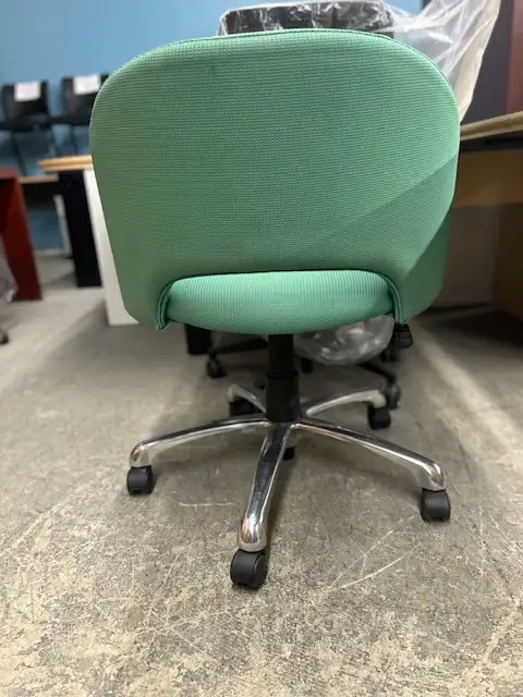 Chairs/ Global swivel chairs in green color $45.00/excell condit - Photo 3