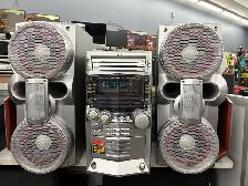 JVC HX-Z3 3-Disc Shelf Stereo