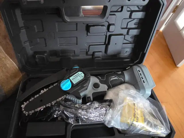 Cordless ChainSaw