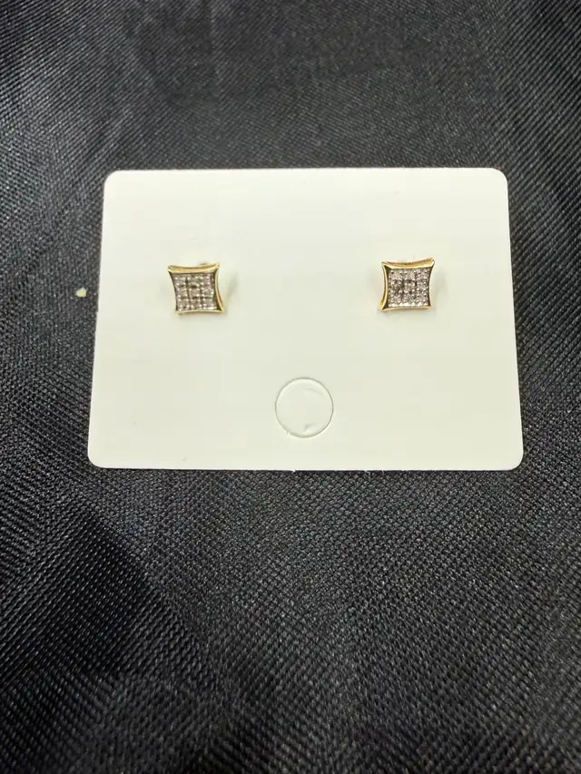 10K Gold Square Stud Earrings with Small Diamonds