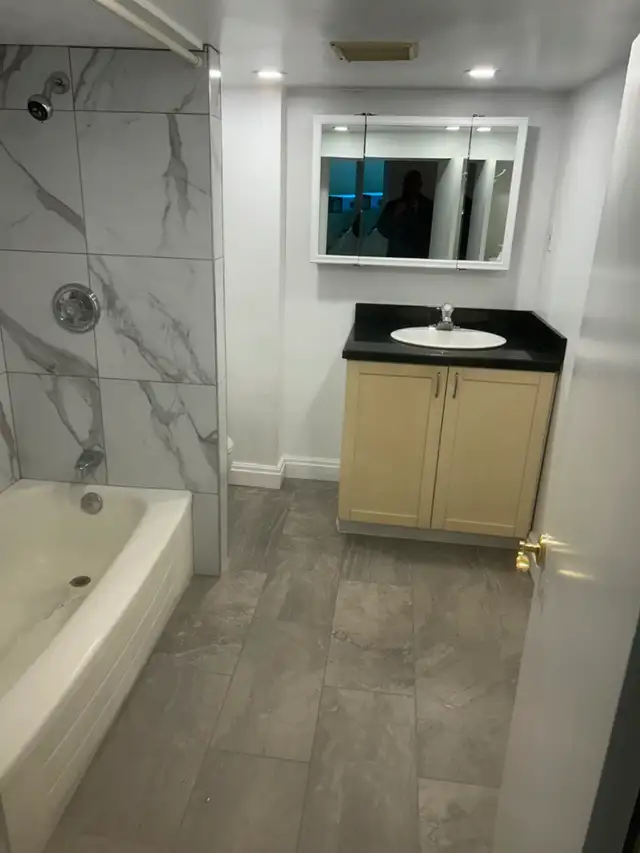 1 Bedroom Basement Apartment for Rent - Photo 2