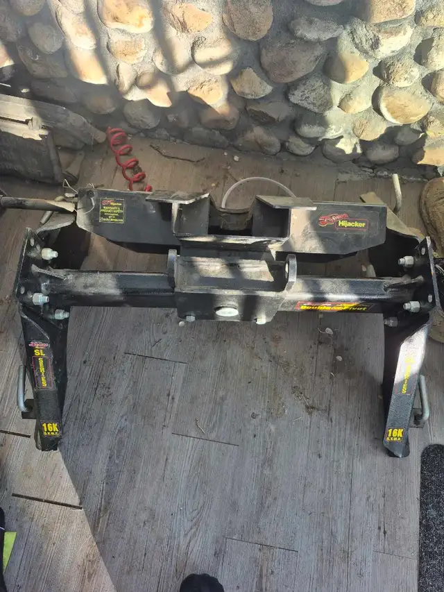 brandnew double pivot fifthwheel hitch - Photo 2