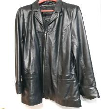 BEAU MANTEAU NEUF EN CUIR NOIR NORTH END GR MEDIUM  FEMME $20.00