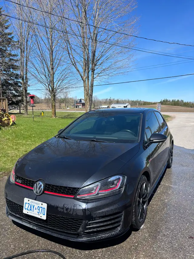 2015 Volkswagen GTI - Photo 3