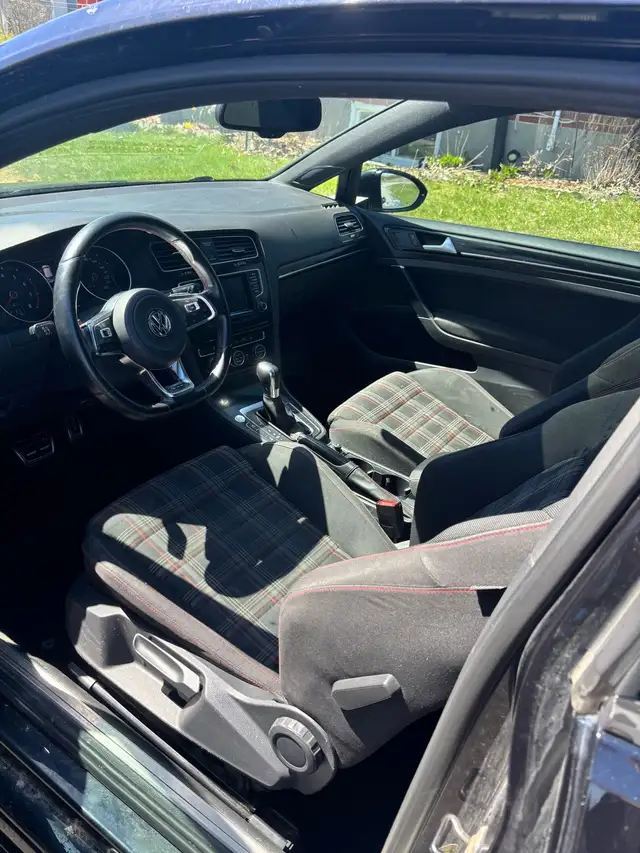 2015 Volkswagen GTI - Photo 4