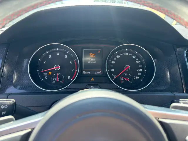 2015 Volkswagen GTI - Photo 9