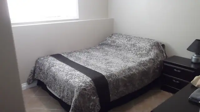 Fully Furnished Suite - Photo 2