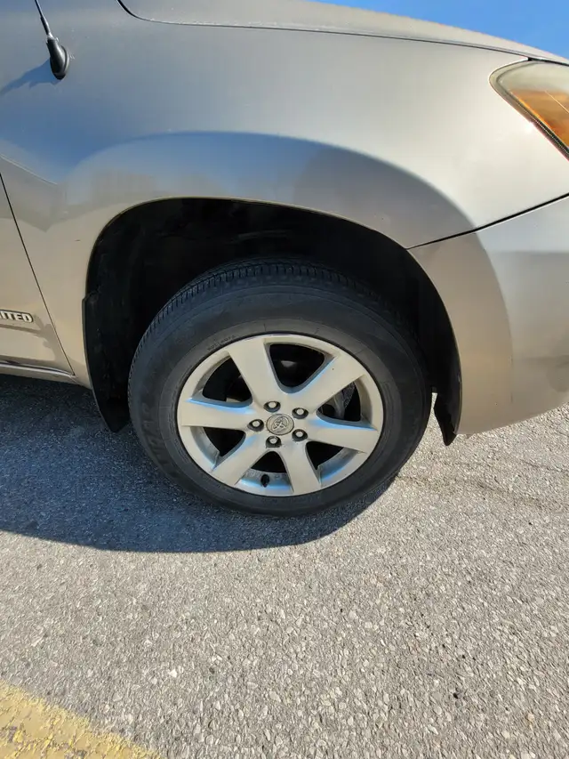 Toyota Rav4 Limited by owner for sale - Photo 6