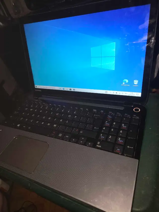 Toshiba satellite portable Windows formater - Photo 6