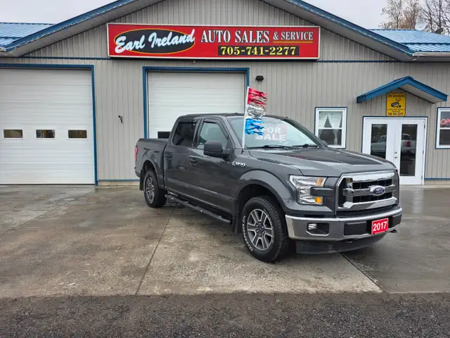 2017 Ford F-150 XLT 5.0L V8 4x4 (TRADES WELCOME)