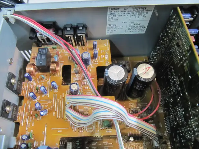 Denon Model AVR-800 Precision Audio Component Receiver Cir 1995 - Photo 7