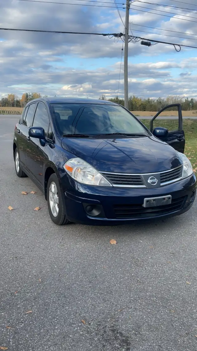 2009 Nissan versa