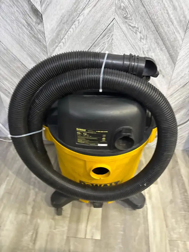 Dewalt DWV12P Gal We/Dry Shopvac - Photo 2