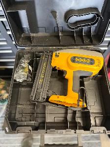 Nail gun