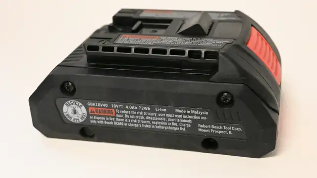 Bosch 4.0Ah 18V Battery Core Model GBA18V40 USED like New - Photo 3