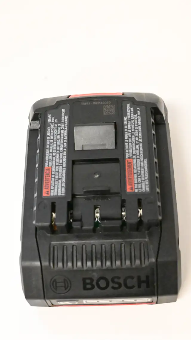 Bosch 4.0Ah 18V Battery Core Model GBA18V40 USED like New - Photo 6